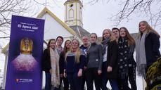 Det nyvalgte ungdomsrådet i Sør-Hålogaland bispedømme består av: Jenny Lovise Jensen (Saltstraumen menighet), Audun Arnsby (Rønvik menighet), Melinda Dorothea Eriksen (Buksnes menighet), Ingrid Olsen (Værøy menighet), Fredrik Eilertsen (Innstranden menighet), Victoria Tobiassen (Bodø domkirkes menighet), Randi Smeplass (Bodin menighet), Marius jakobsen (Skjerstad og Misvær menighet), Astrid Elise Johanne Sjøen (Buksnes menighet), Karoline Steinholt (Rønvik menighet). Foto: Bernt Aanonsen