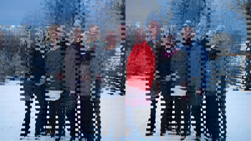 Biskopen og alle prostene i Sør-Hålogaland. Fra venstre: Karianne Egeberg Gullfjell, Elin Vangen, Marta Botne, Kristine Sandmæl, Gunnar Bråthen, Sigridur Gudmarsdottir, Jan Otto Fredwall, Ann-Helen Fjeldstad Jusnes, Olav-Rune Ertzeid.            Foto: Rita Jakobsen