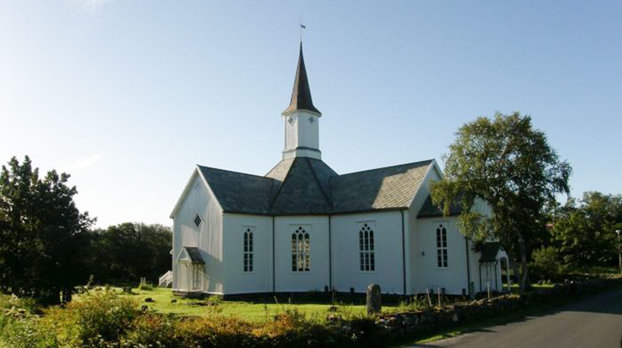 Rødøy kirke. Foto: Kirkesøk