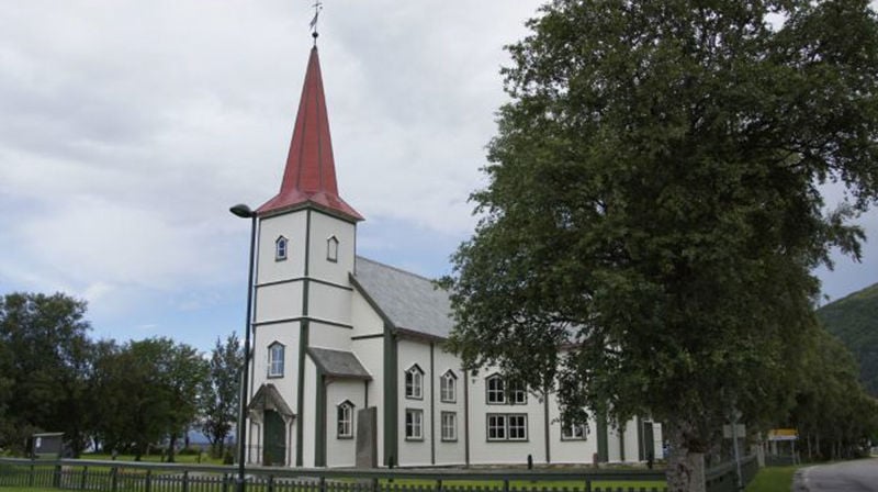 Nesna kirke. Foto: Kirkesøk.no