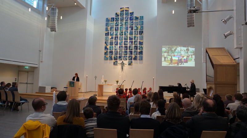 Fra gudstjenesten i Hunstad kirke 13. november. Foto Bernt Aanonsen