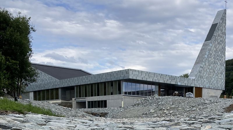 Tau kirke blir innvia 12. september