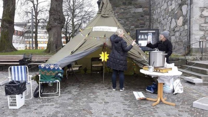 Diakonene inntok gata