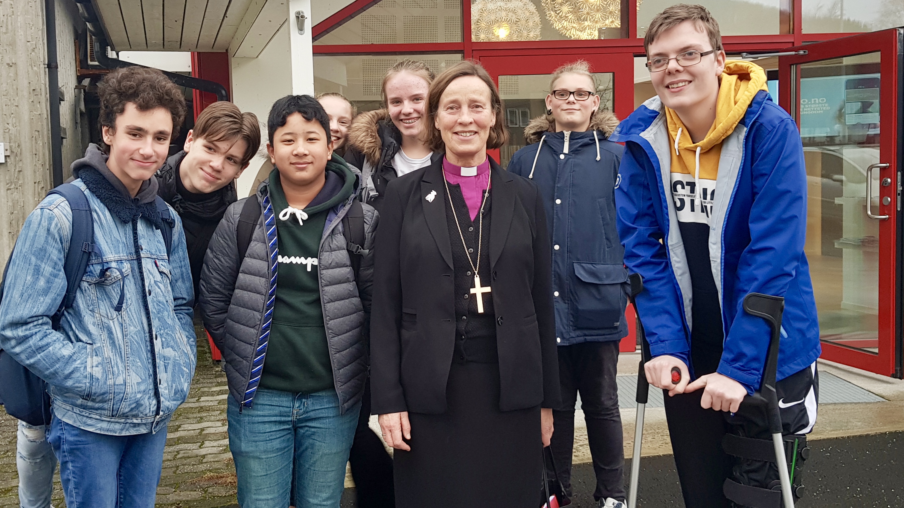 Det ble et godt møte mellom biskop Anne Lise og konfirmantene i Bjerkreim.