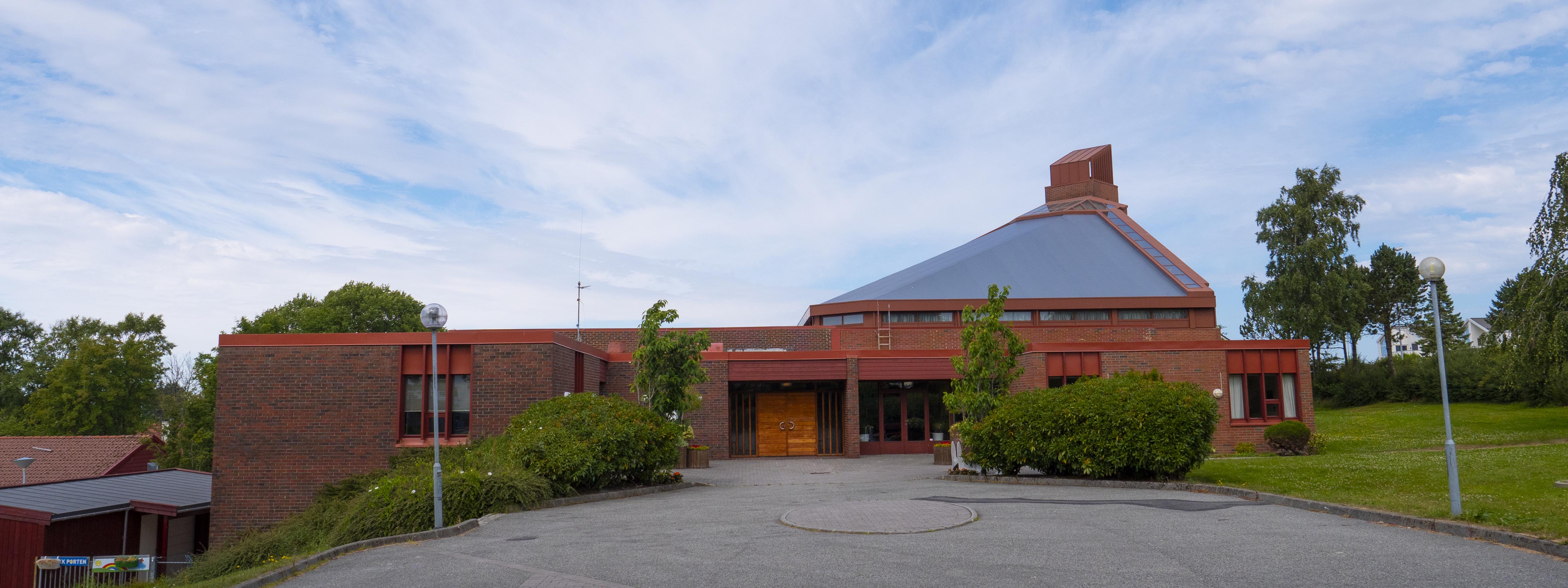 Madlamark kirke er prostesete i Ytre Stavanger. Foto: Madlamark menighet