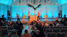 Followmeet lørdag kveld i Sola kirke ble et møtepunkt både for Ungdomstinget og unge fra flere menigheter i området.