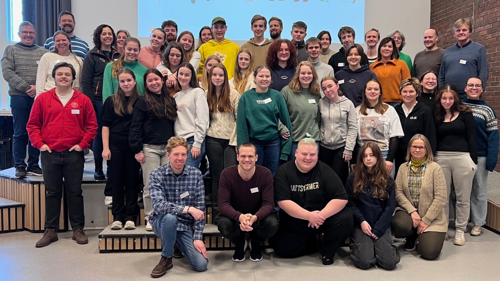 Deltakere fra hele bispedømmet på Ungdomstinget og Fag- og nettverkssamlingen om ungdomsarbeid.