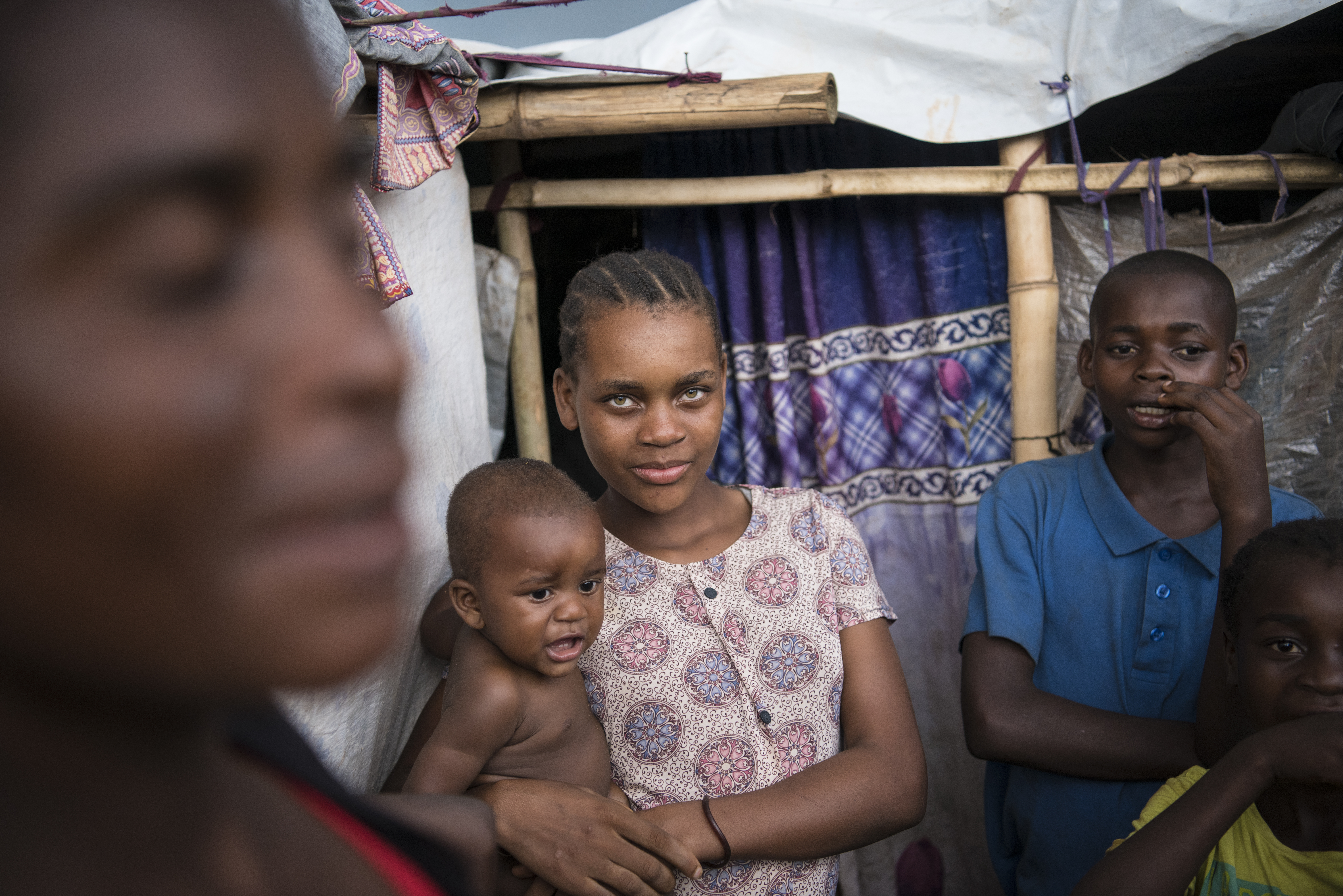 - Vi var på flukt i flere dager, og måtte gå langt uten verken mat eller drikke, forteller 14 år gamle Kany. Foto: Kirkens Nødhjelp
