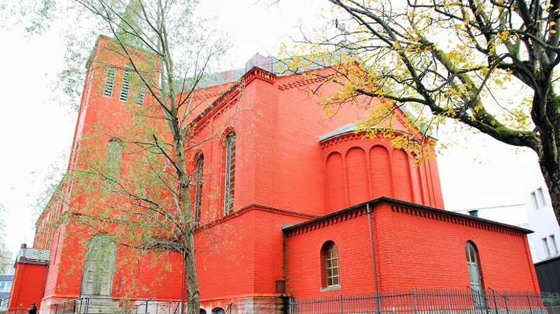 – St. Petri er en varm og romslig kirke, vakkert restaurert, skriver Marie Rein Bore.