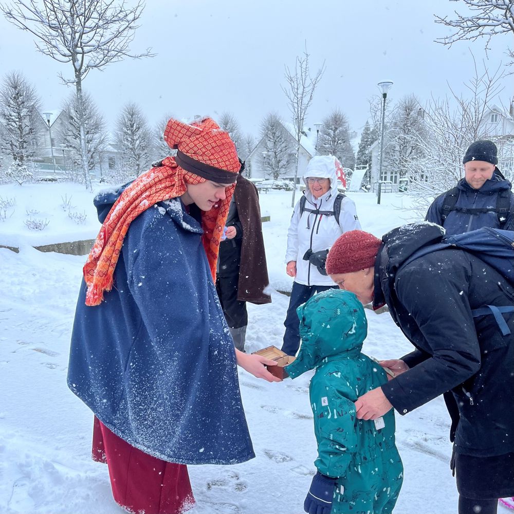 Kongene hadde med gaver til Jesusbarnet.