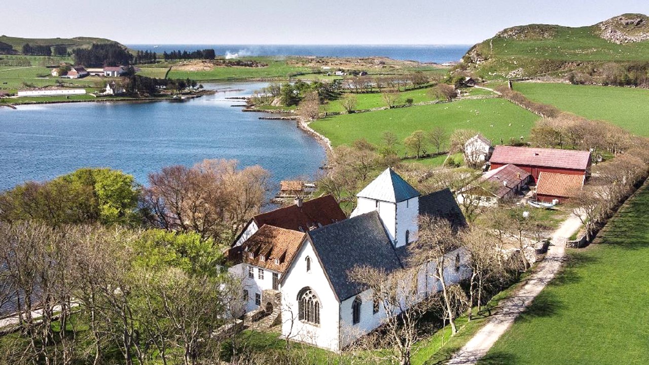 Utstein kloster på Mosterøy i Rogaland er Norges eneste fullt restaurerte middelalderkloster.