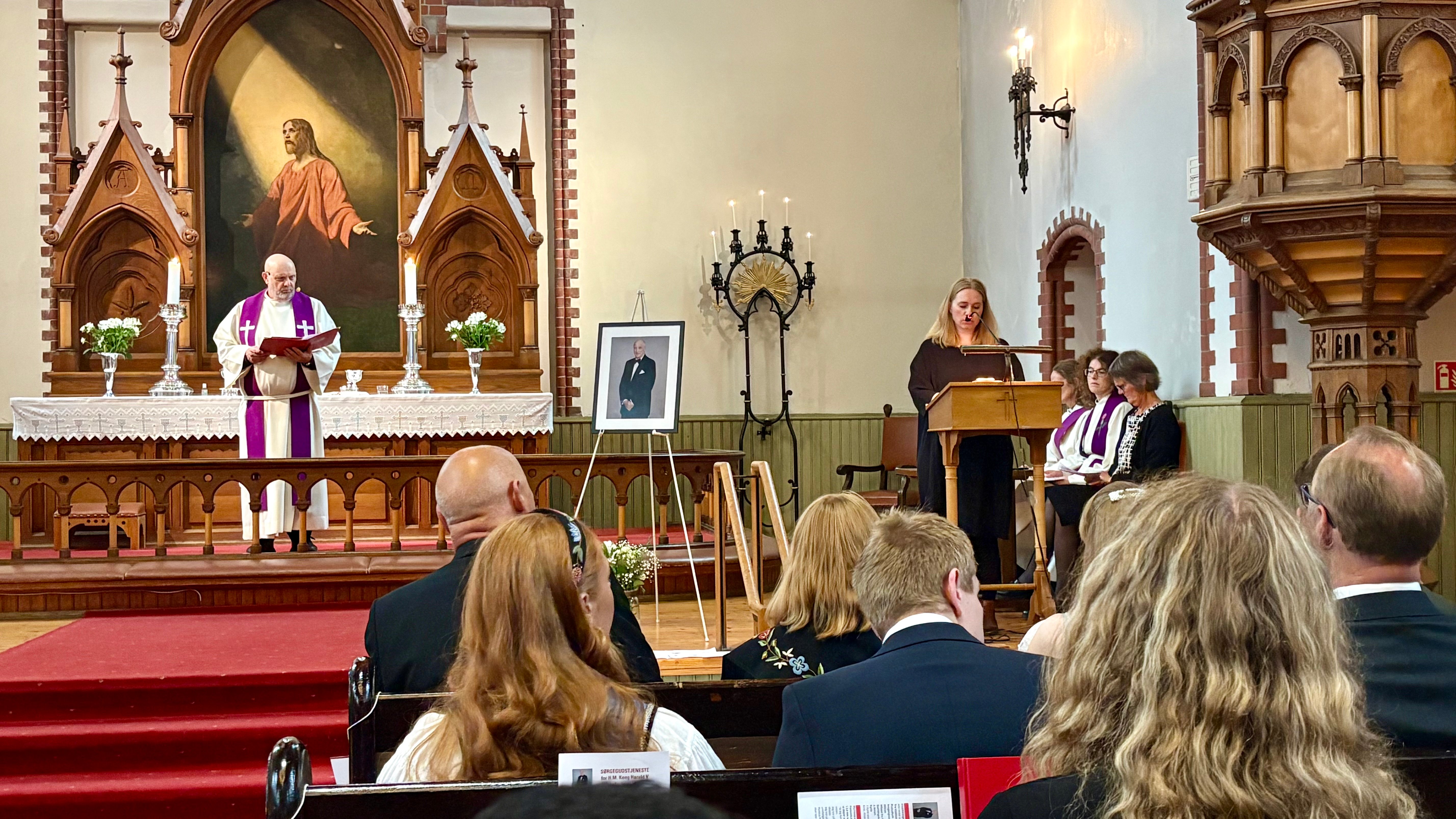 Bispedømmerådslederen deltok i sørgegudstjenesten i Vår Frelsers kirke