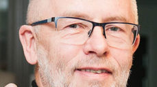 Ivar Flaten har vært en pådriver for dialog mellom kirken og andre religioner og livssyn. Her fra åpningen av Dialogsenteret i Drammen.