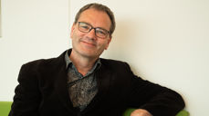 Til tross for koronarestriksjoner har den nye stiftsdirektøren funnet seg godt til rette på bispedømmekontoret, men ser frem til å kunne møte folk ansikt til ansikt når restriksjonene letter.