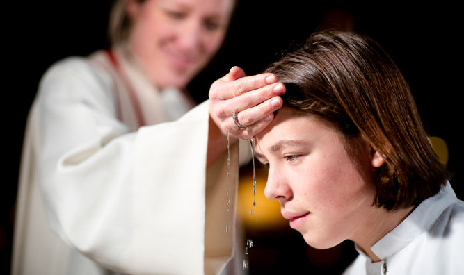 "Gud styrke deg med sin nåde til det evige liv. Fred være med deg."