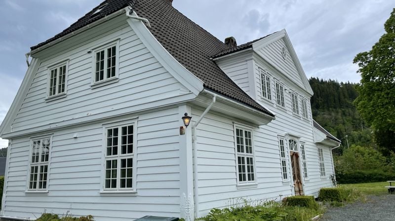 Fana prestegård
