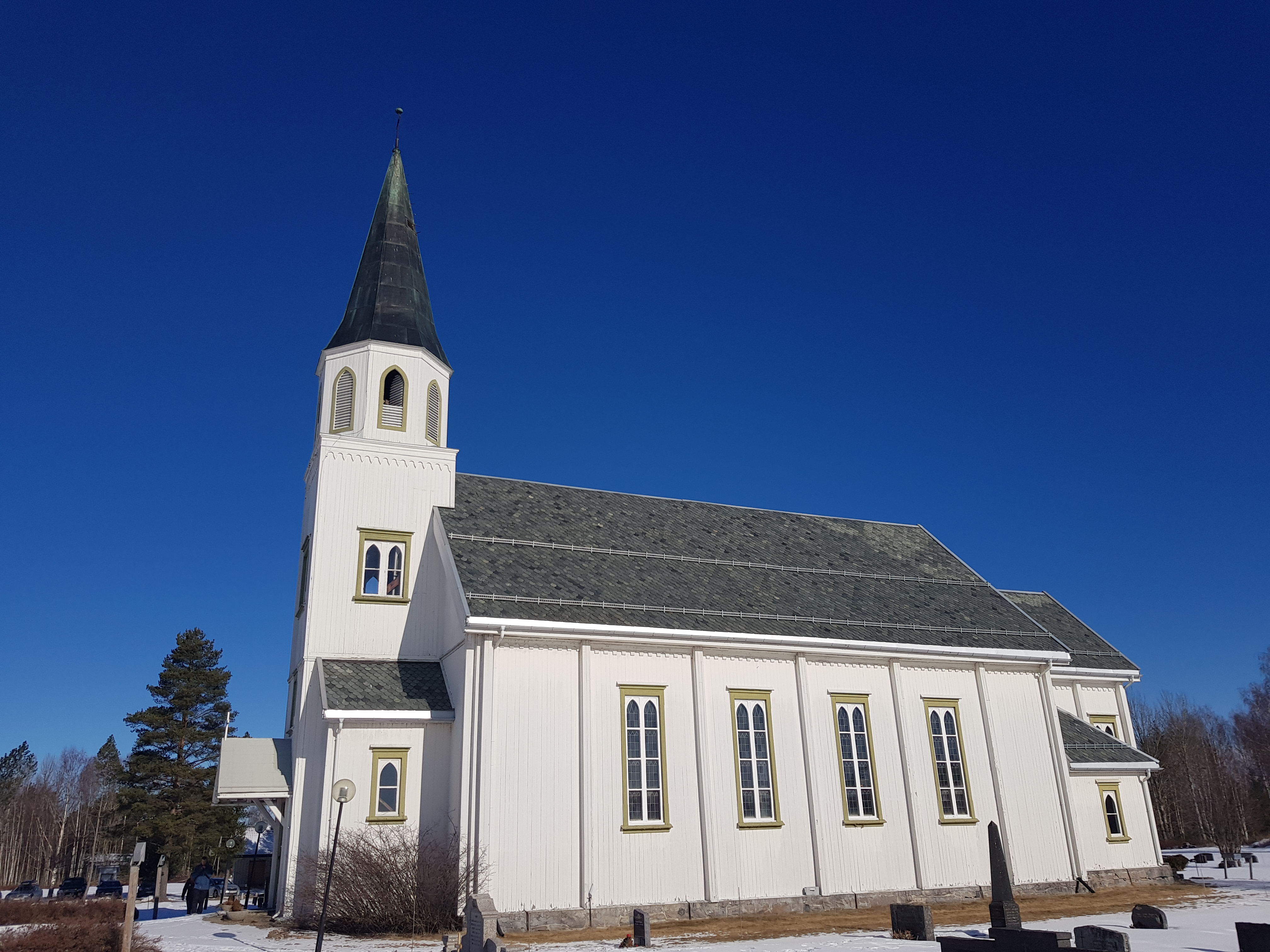 Arneberg kirke. Foto: Anne Bråten Edvardsen