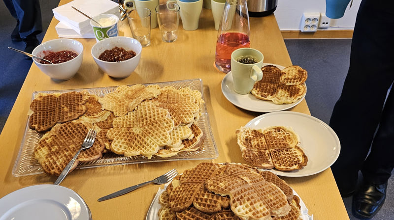 Vafler og kaffe. Foto: Anne Bråten Edvardsen