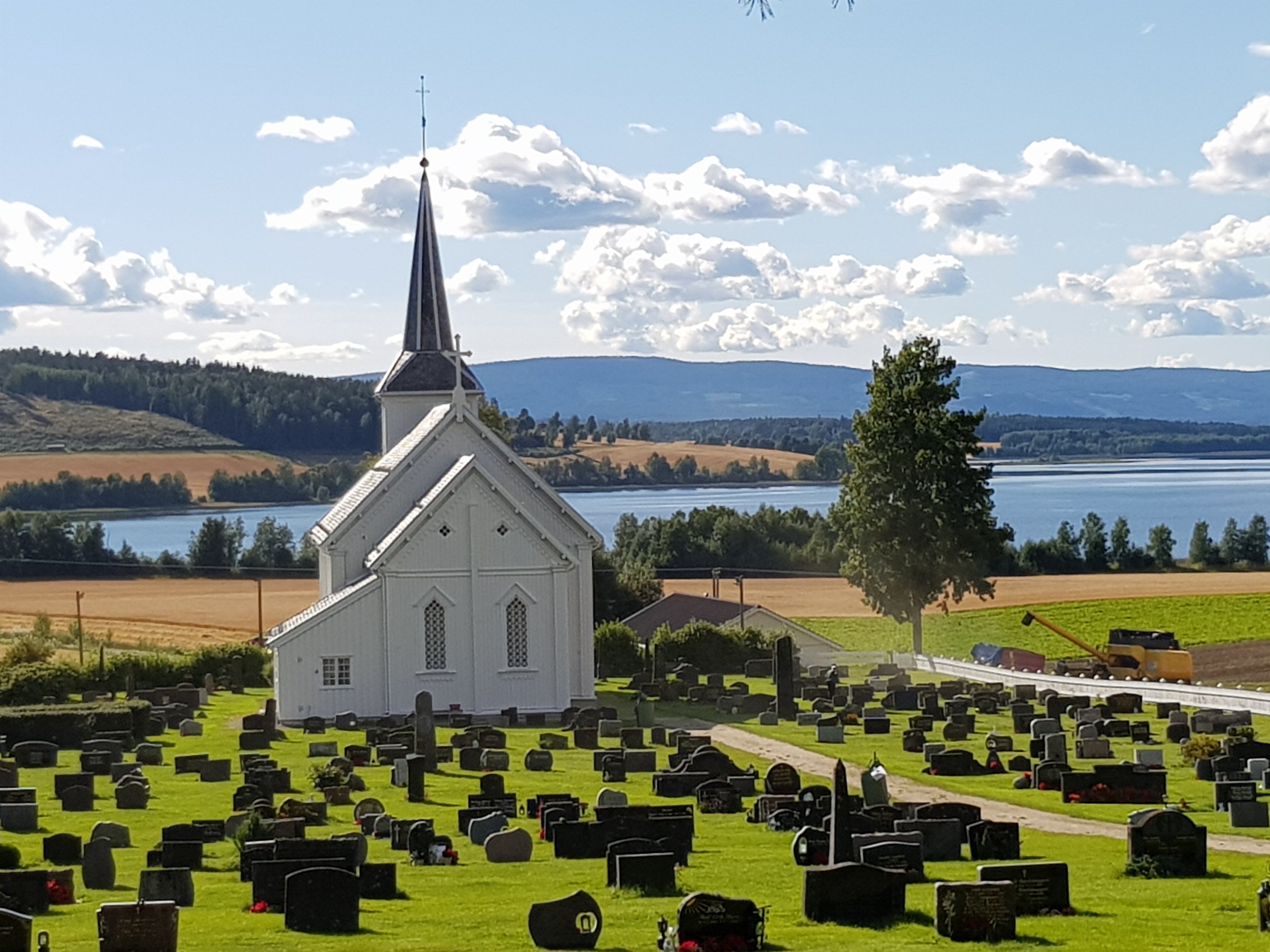 Gjesåsen kirke. Foto: Anne Bråten Edvardsen.