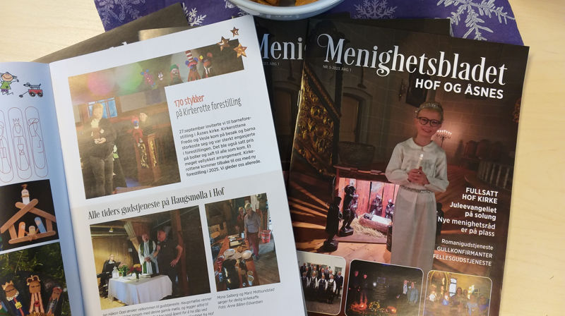 Menighetsbladet 0523, innside og omslag med advent- og julepreg.