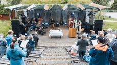 Uteamfiet i Aasentunet. Foto: Nynorsk kultursentrum