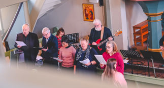 Forsangere på gudstjeneste, foto Noiva Photography