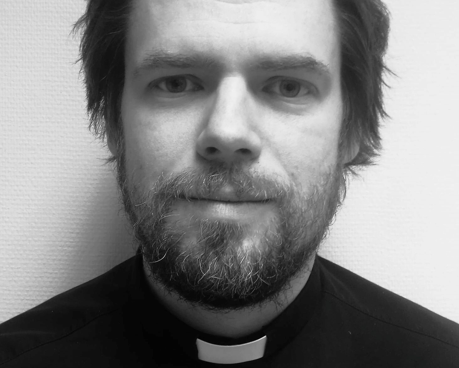 Prest Ole Marton og staben gjer sosialt arbeid i Lindås sokn.