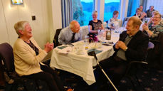 Tibod til vaksne, familiar og eldre