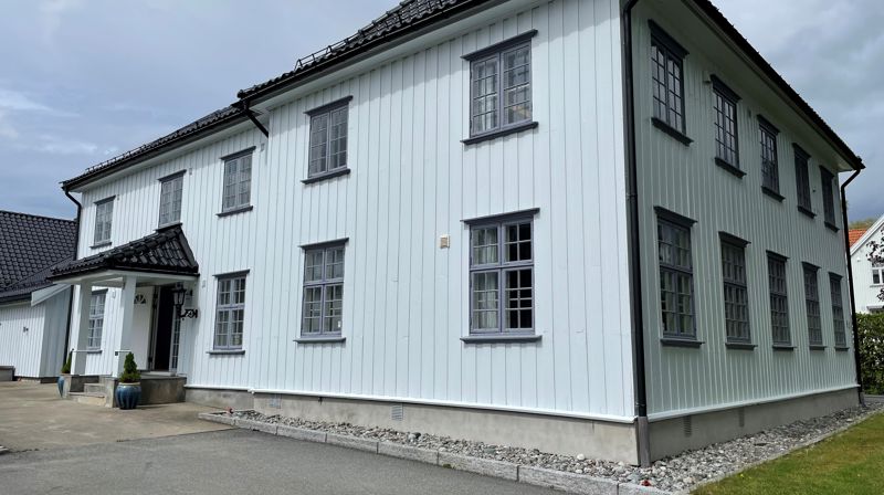 Bilde av Ås kirkekontor. Foto: L Janson-Haddal