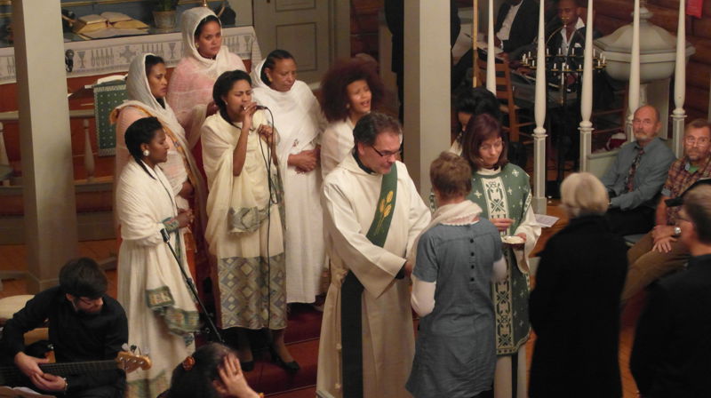 Syng høst i 2015. Foto: Arve Skutlaberg