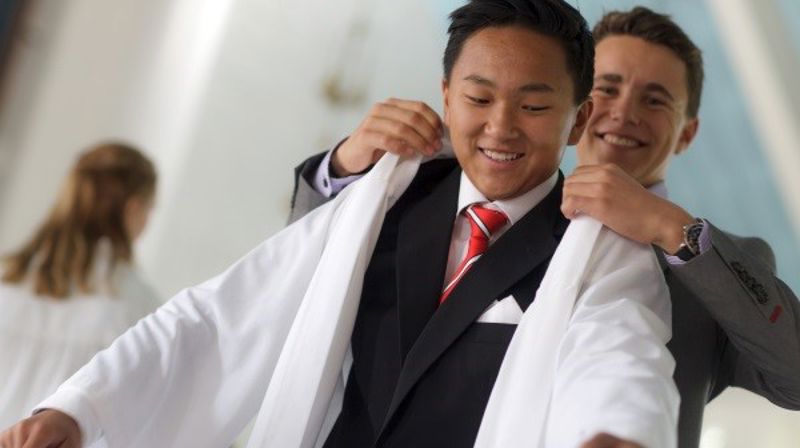 Informasjon om strømming og program - konfirmasjonsgudstjenester i Ås kirke 12. og 13. september og i Kroer kirke 13. september