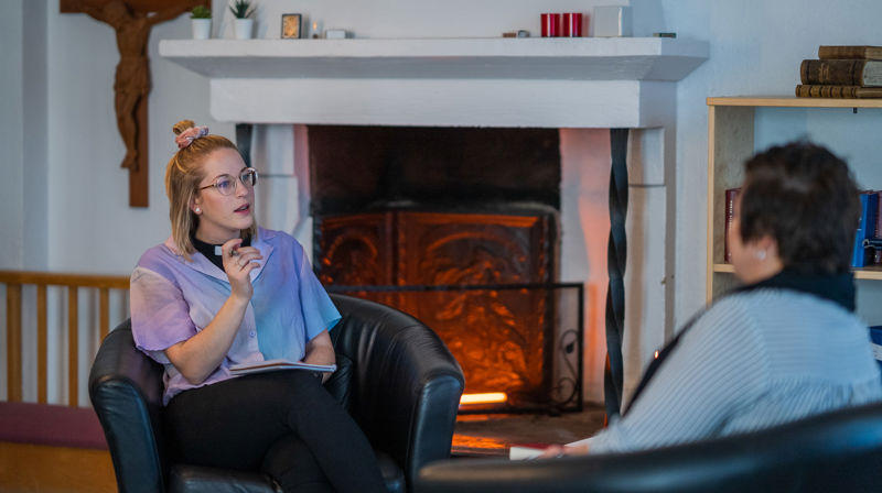 Trenger du noen å snakke med?