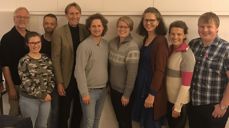 Glade medlemmer i Ås menighetsråd; fra venstre Jan Fredrik Holmqvist, Lise Marit Hustad, Stein Helge Kingsrød, Elg Ola Nordrum, Knut Olav Moen (leder), Janne Birgitte Ueland, Elin Sæverås, Ellen Ulvik Hansen (nestleder) og Geir Waldeland, (Foto: Linda Janson-Haddal)