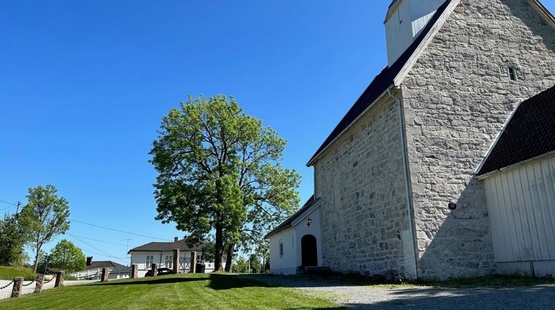 Røyken kirke - Foto: Ellen Martha Blaasvær