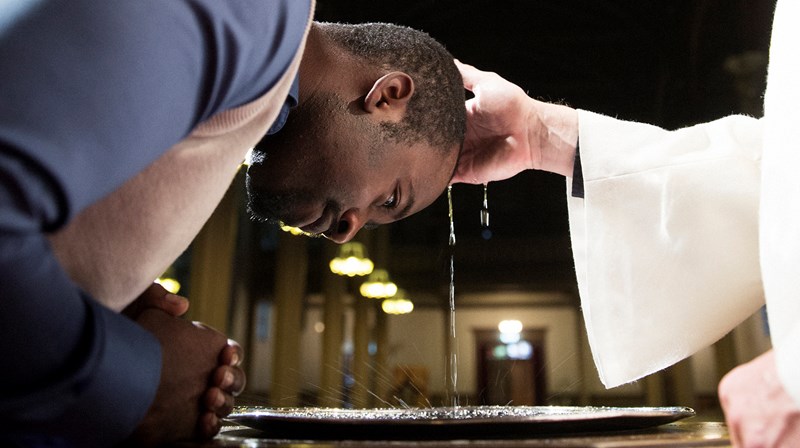 Drop in-dåp lørdag 5. mai i Asker kirke