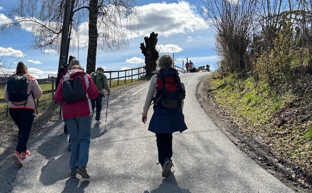 Vandring i Skustadgata. Foto: Knut Lundby