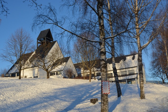 Holmen menighet søker kapellan i fast 100% stilling