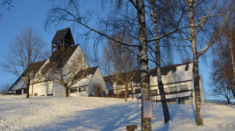 Holmen menighet søker kapellan i fast 100% stilling