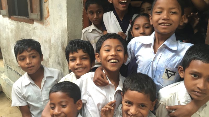 Glade barn i Bangladesh