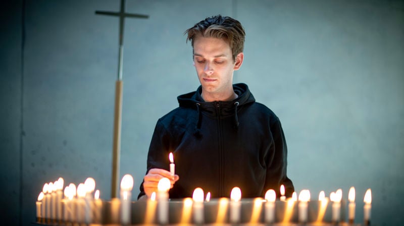 Vi samles i håpet. Foto: Bo Mathisen