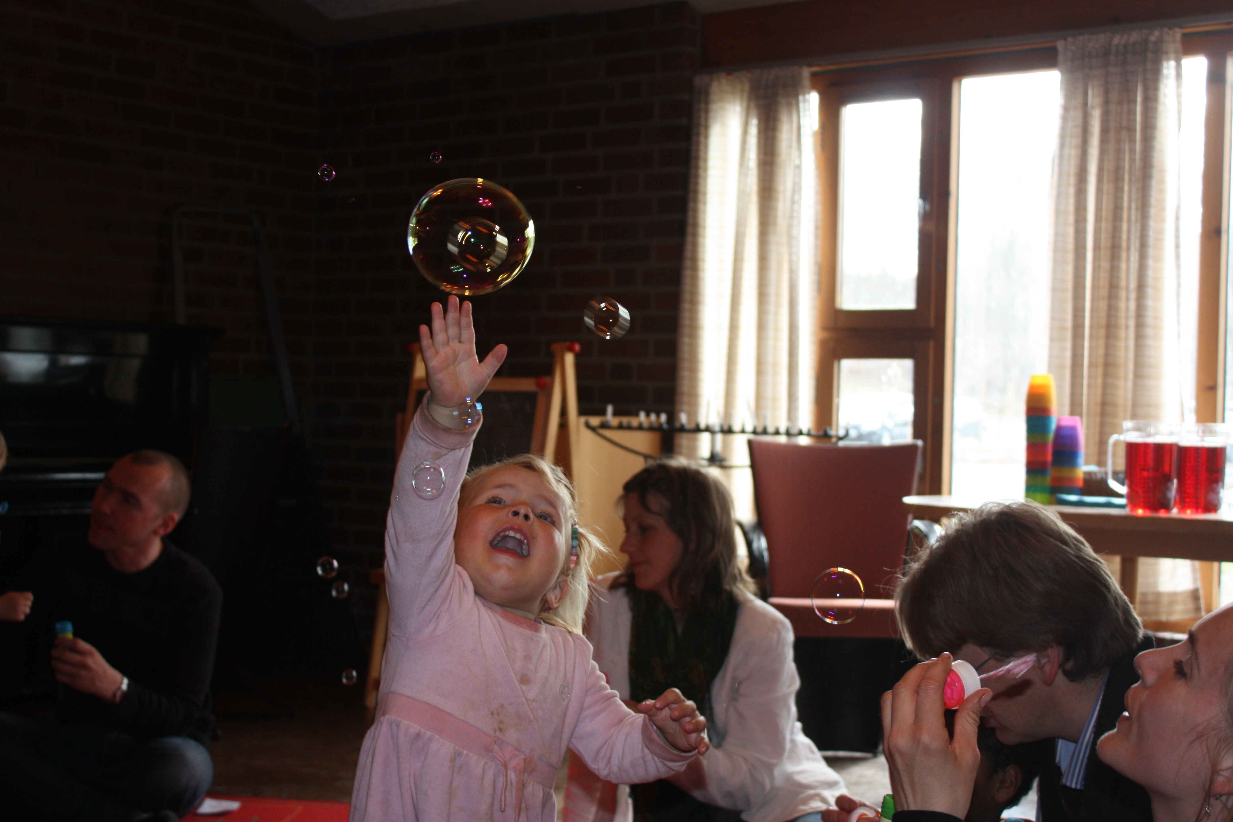 Tirsdagsmiddag, småbarnssang, minigospel og barnekor= Supertirsdag!