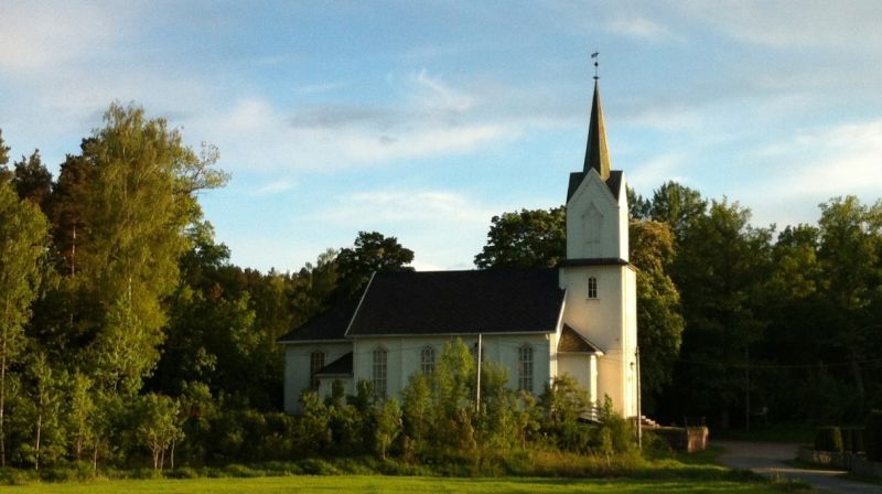 Holmsbu kirke