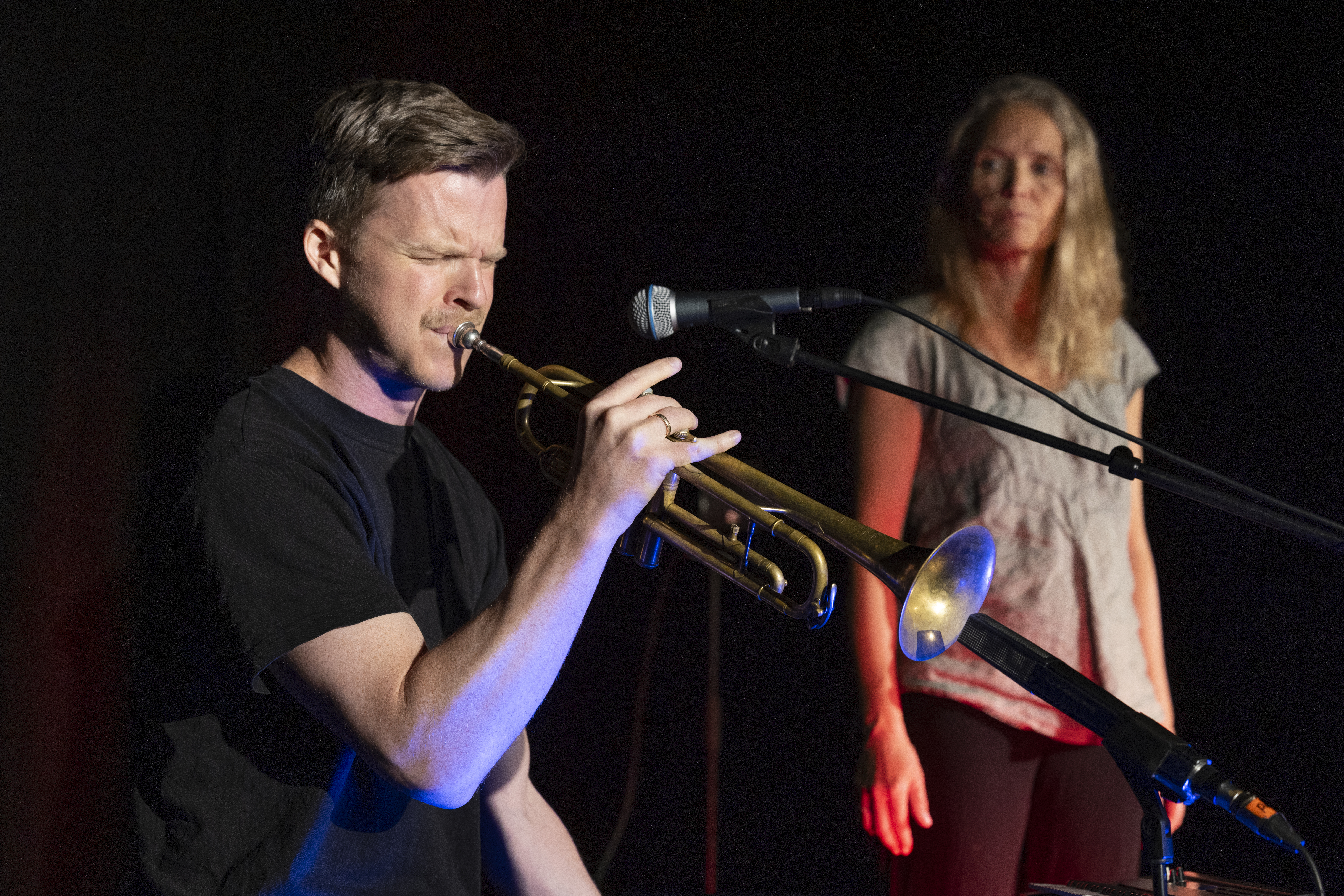 Helga Samset og Jonas Kilmork kommer til Holmsbu med «verdens vakreste fortelling». Foto: Tanja Steen