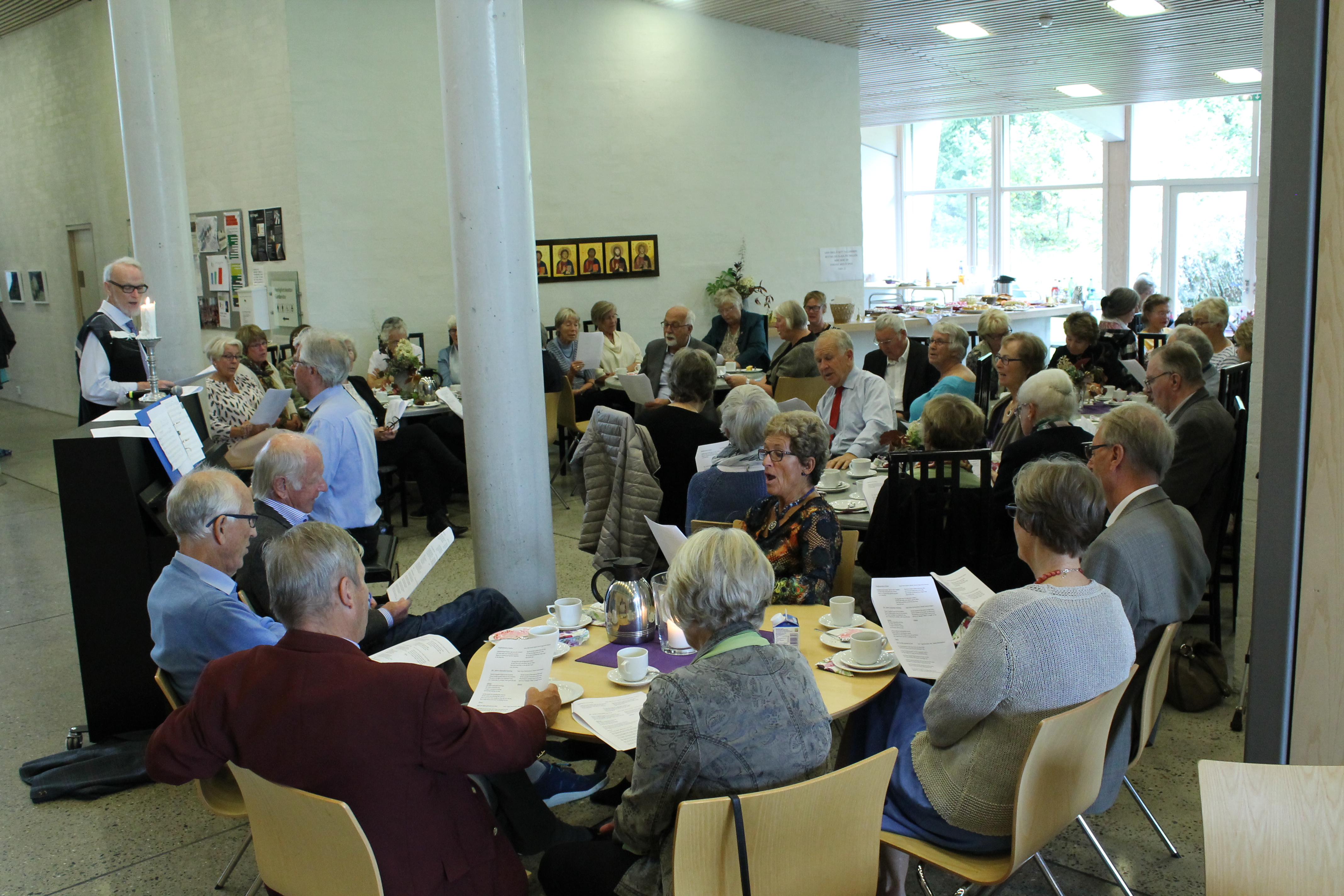 På kirketorget hver torsdag formiddag