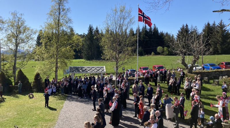 Gratulerer med grunnlovsdagen!