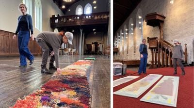 Kunstner Liv Dysthe Sønderland og leder av kunstkomiteen Aashild Grana, under monteringen i Bergen domkirke. Utstillingen åpner første pinsedag og henger til slutten av august.