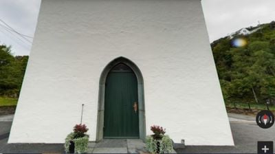 Bli med inn i Salhus kirke