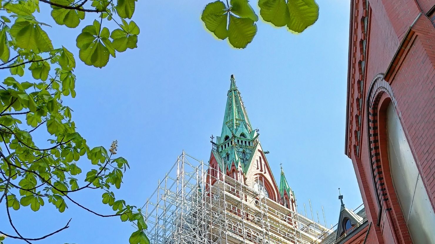 Vil løse Johanneskirkens problemer