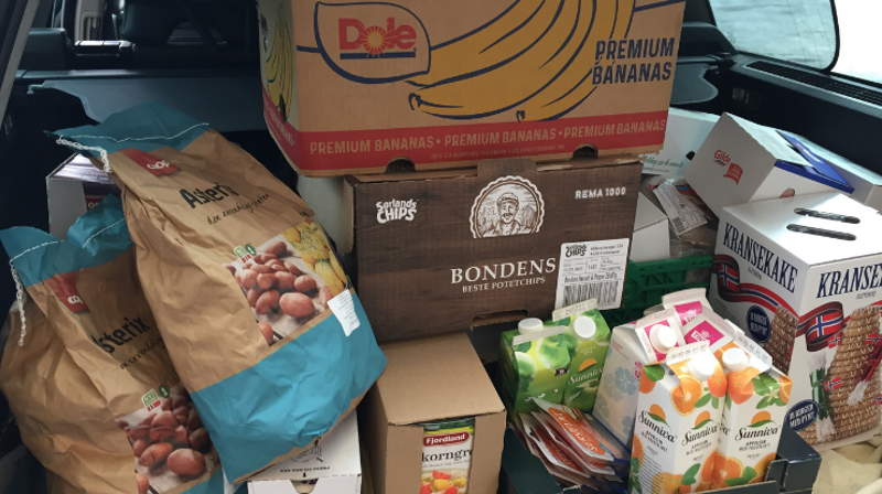 Ved Matsentralen i Åsane kan man hente varer som ellers vil kastes i butikker på grunn av datostempling. Varene er av god kvalitet og kan komme mange heldige til gode.