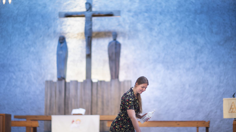 GRADVIS OPNING AV KYRKJENE I VAKSDAL